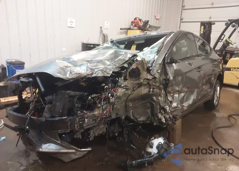 2019 Hyundai Elantra Sel z USA, uszkodzony, nr VIN KMHD84LF9KU734550